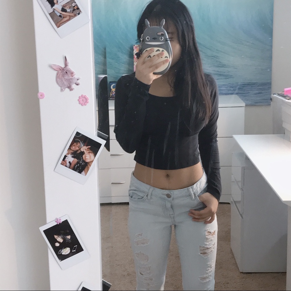 Distressed Ripped Light Wash Skinny Jeans